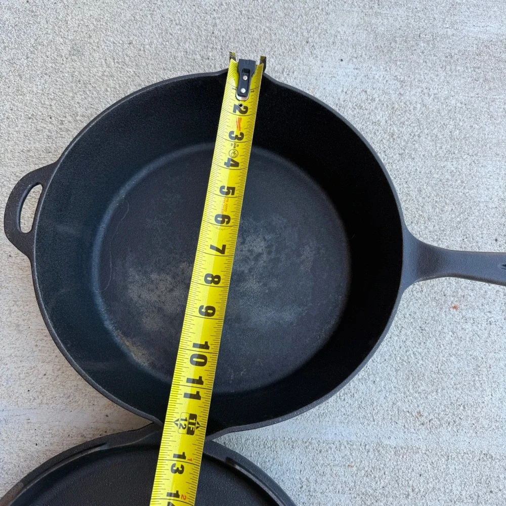 Cabelas Cast Iron Skillet Set 12 and 12D Deep Skillet Black 2 Piece Cookware